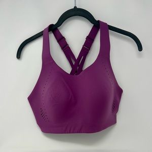 NWT Lululemon Airsupport bra. Size 34DD. Plum.